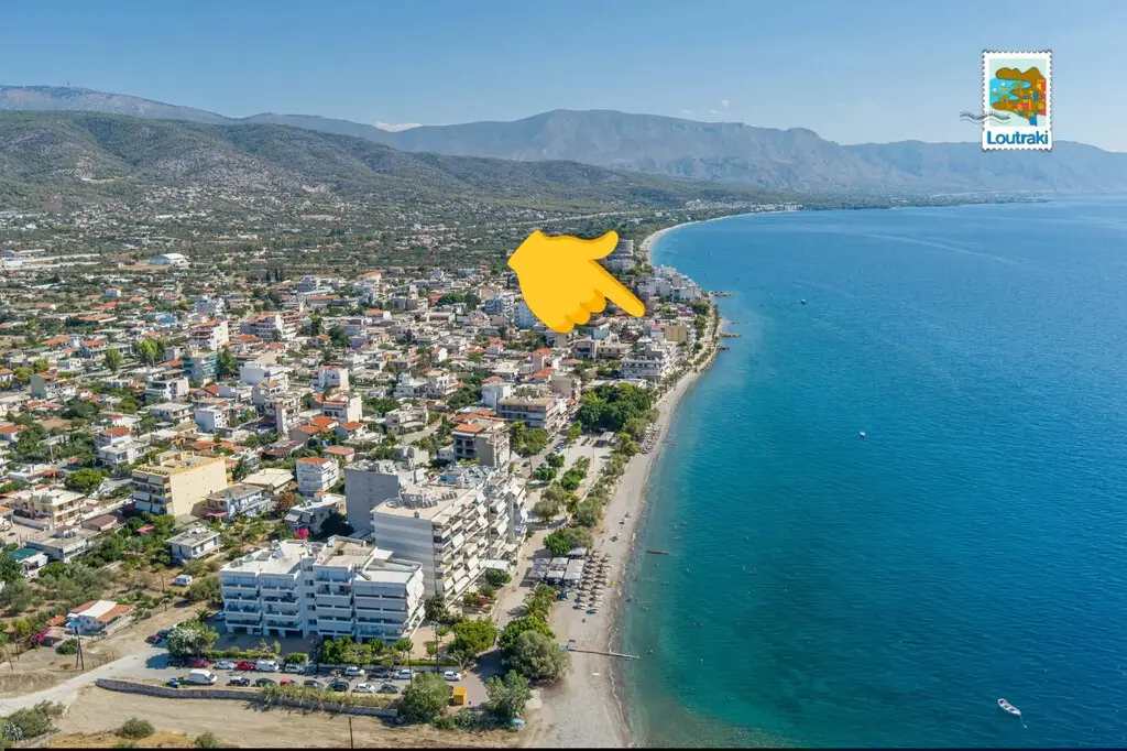 Building Of 1220 M² In Peloponnese