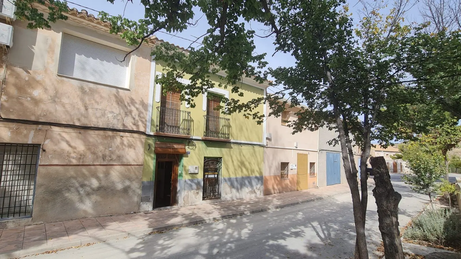 House Of 186 M² With Features In Pinoso, Spain