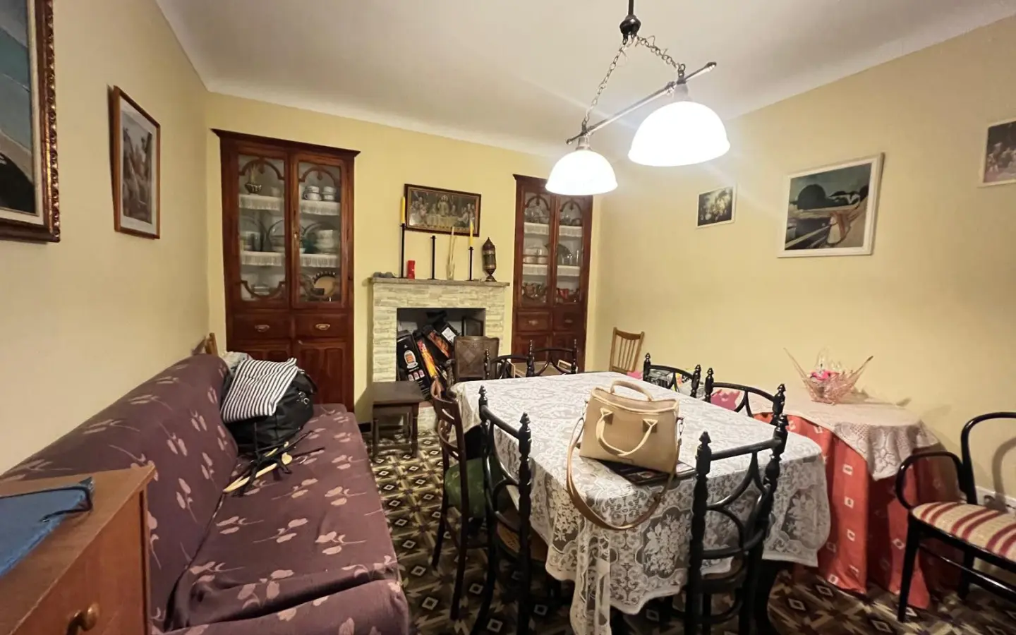 House Of 186 M² With Features In Pinoso, Spain