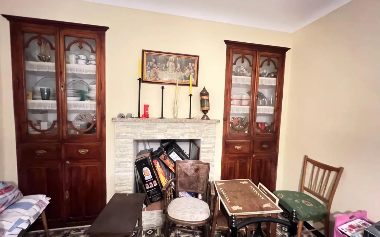 House Of 186 M² With Features In Pinoso, Spain