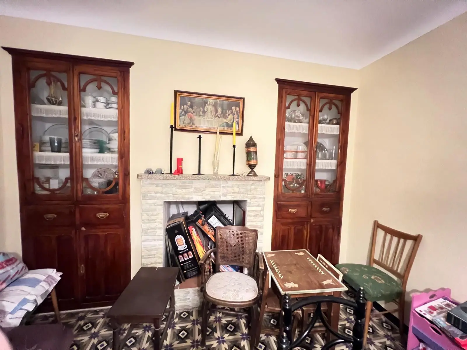 House Of 186 M² With Features In Pinoso, Spain