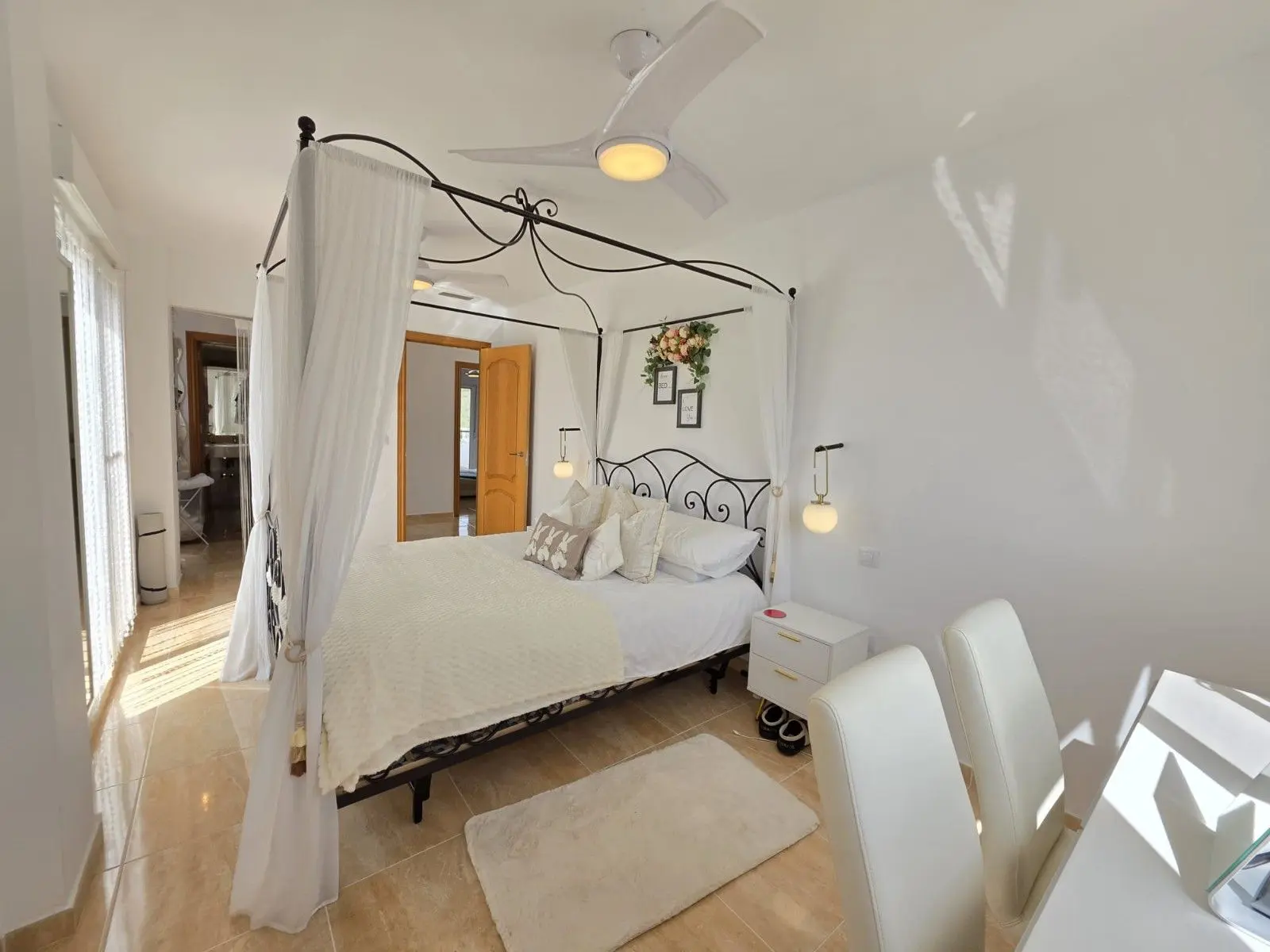 Villa Of 263 M² With [features] In Pinoso, Spain