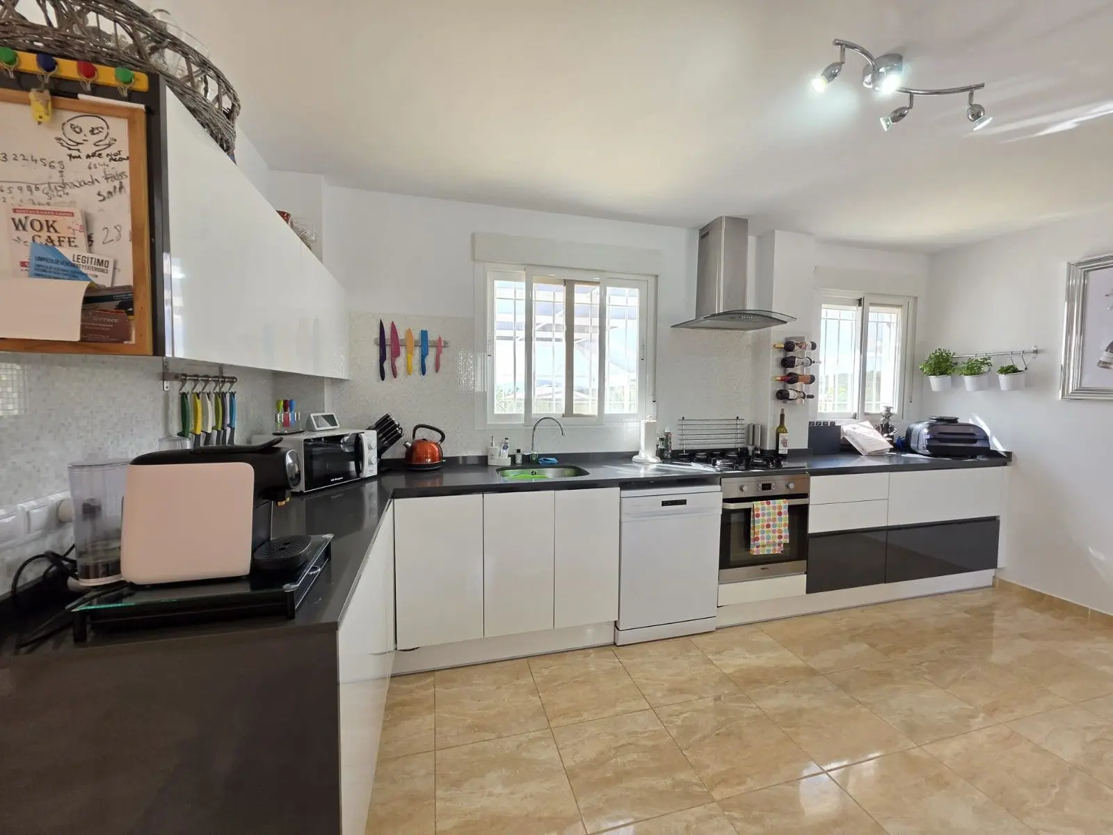 Villa Of 263 M² With [features] In Pinoso, Spain