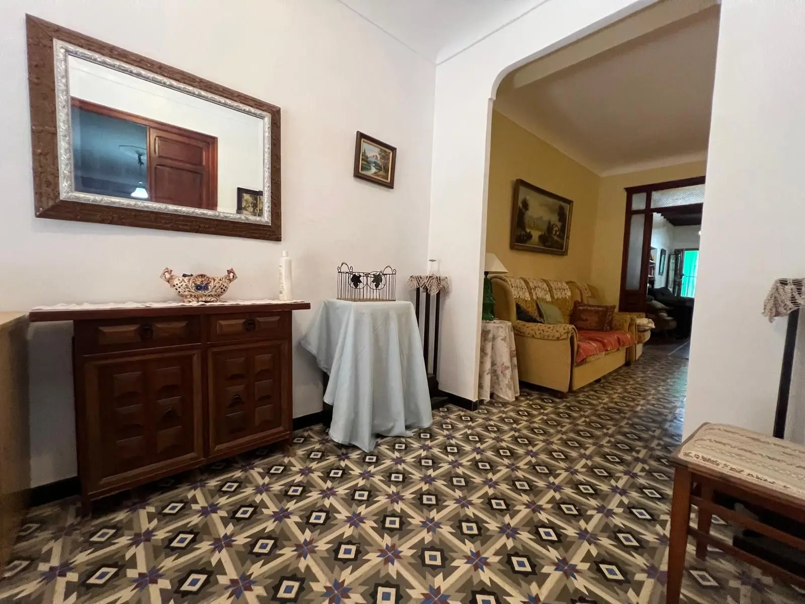 House Of 186 M² With Features In Pinoso, Spain