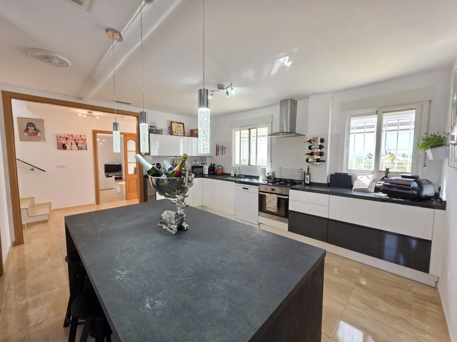 Villa Of 263 M² With [features] In Pinoso, Spain