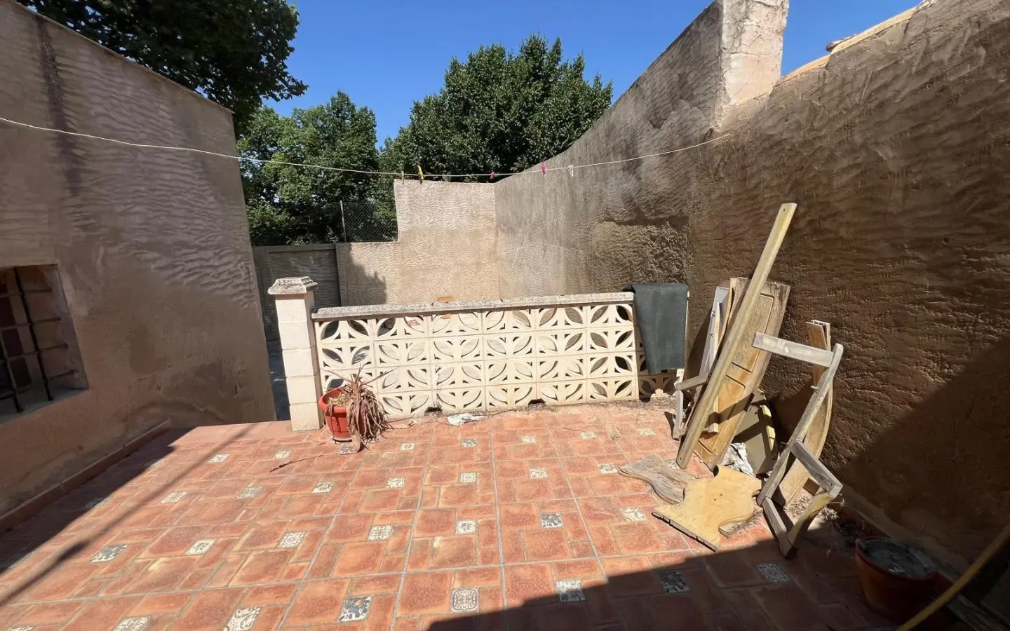 House Of 186 M² With Features In Pinoso, Spain