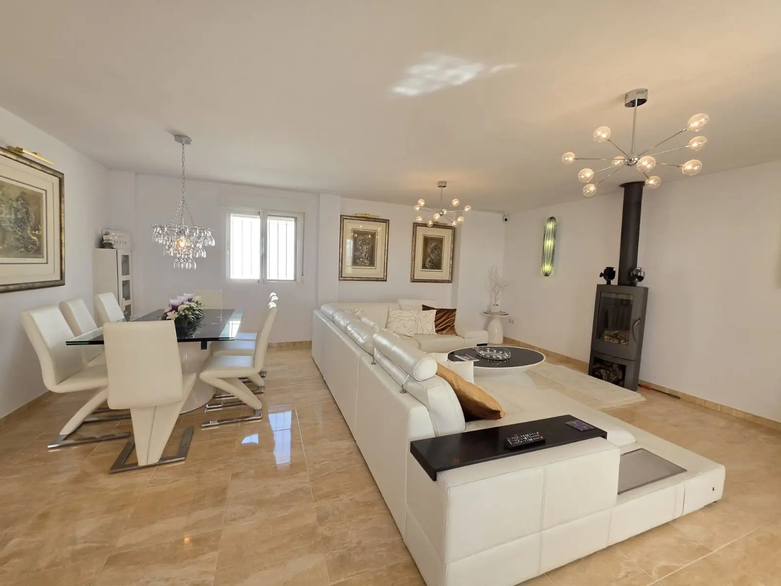 Villa Of 263 M² With [features] In Pinoso, Spain