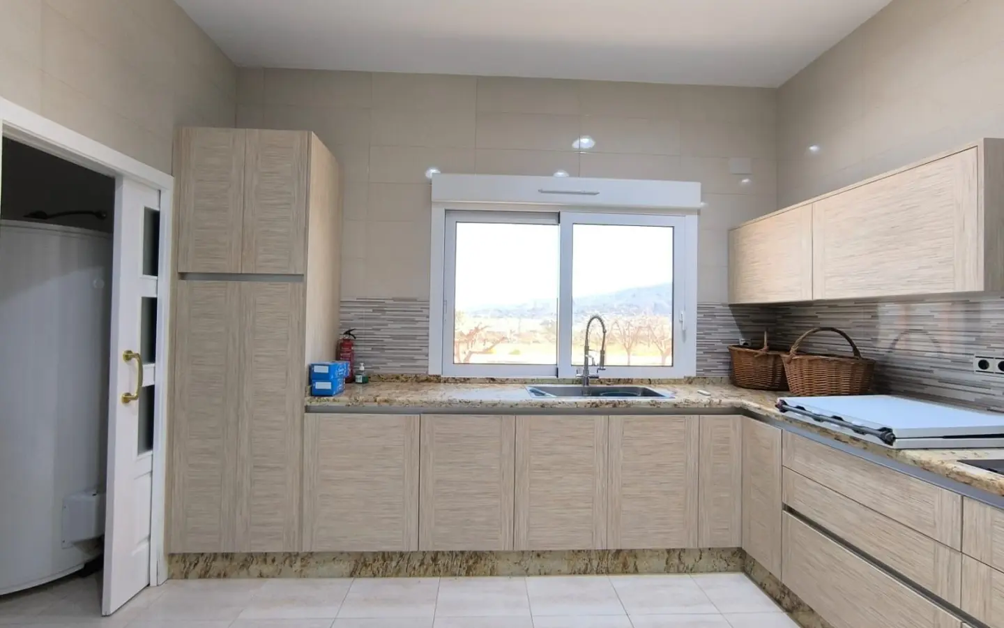 4-bedroom Villa In Pinoso, Spain (209 M²)
