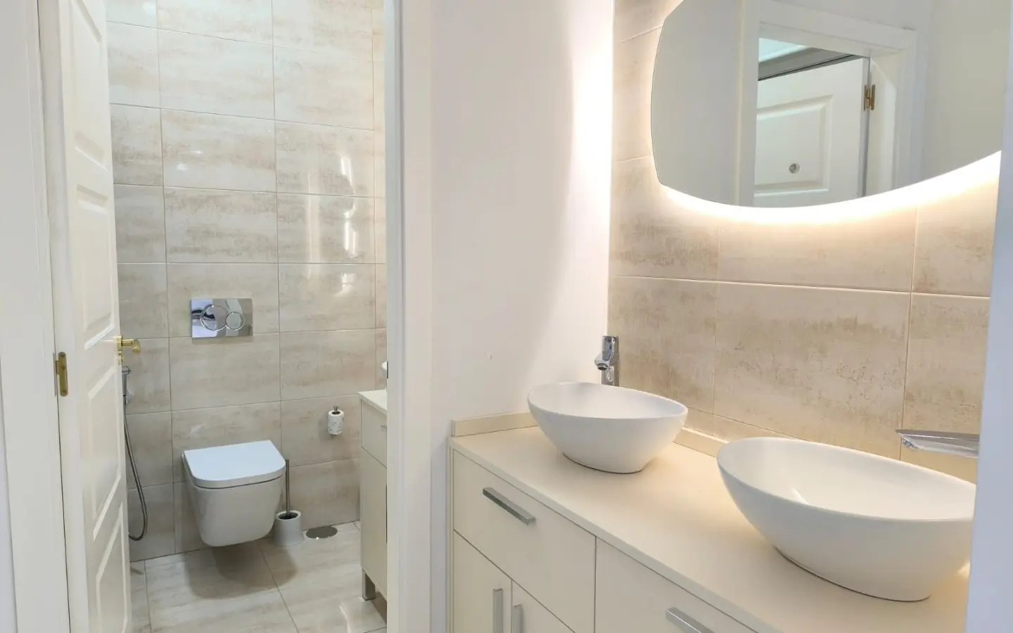 4-bedroom Villa In Pinoso, Spain (209 M²)