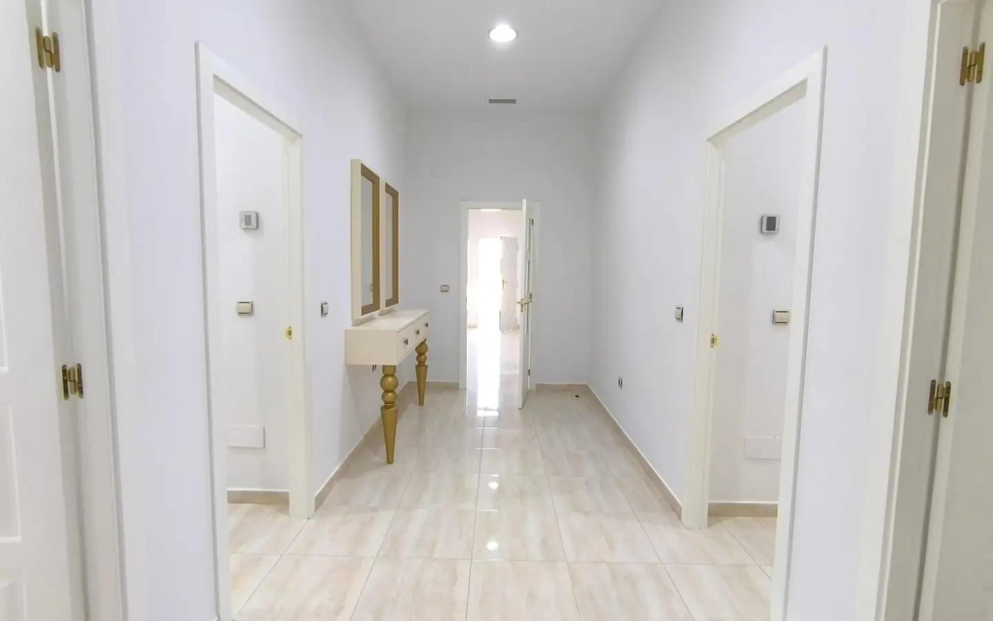 4-bedroom Villa In Pinoso, Spain (209 M²)