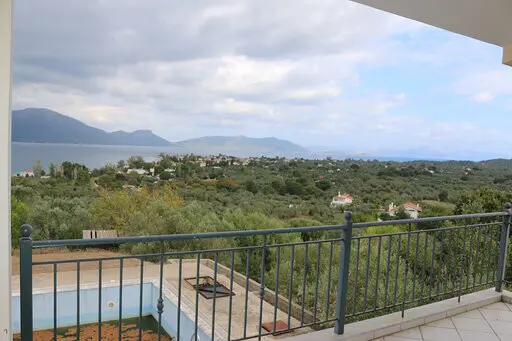 Detached House Of 400 M² In Euboea Island