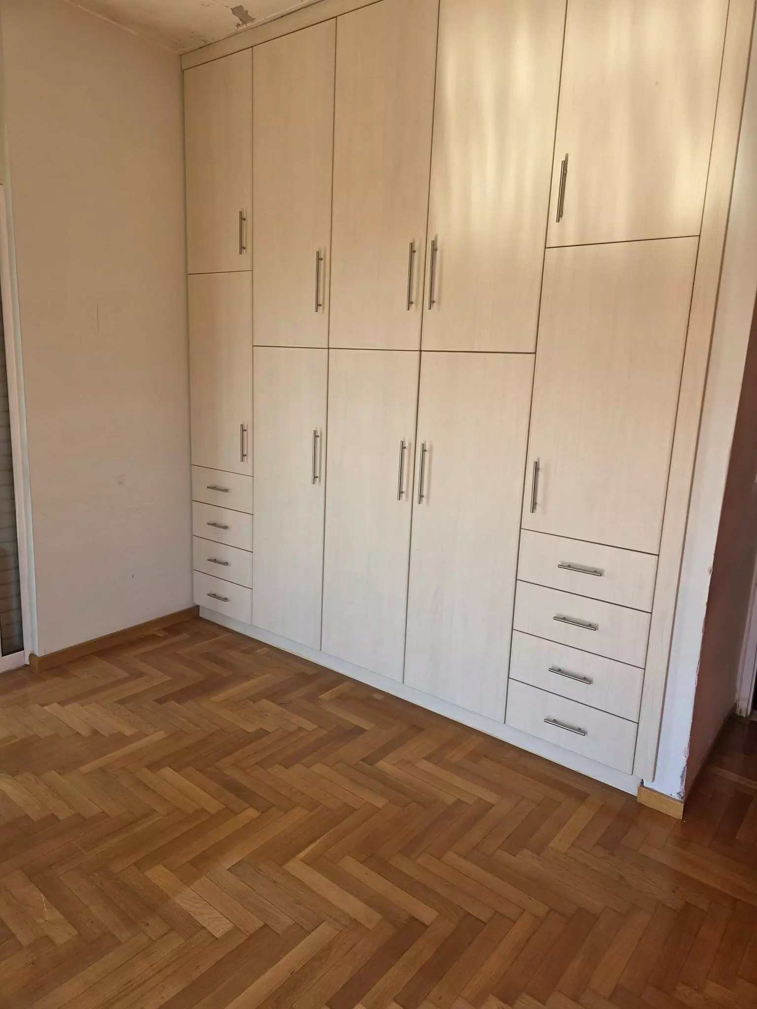 Apartment Of 56 M² With Corner Location In Kalamata City Centre