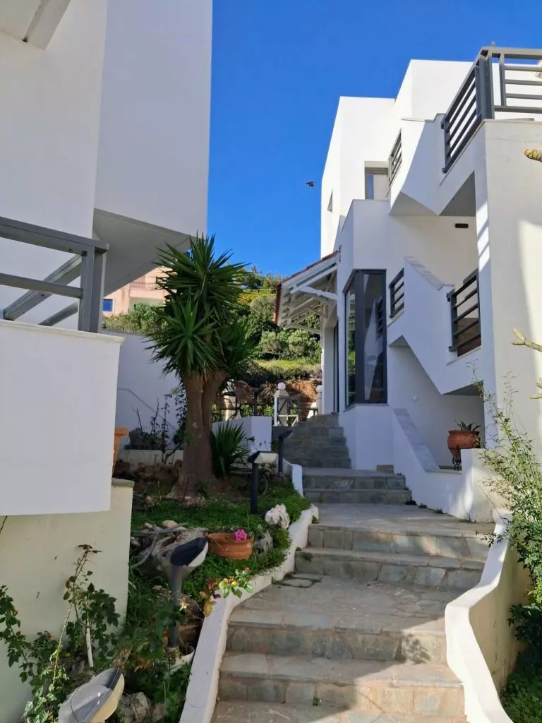 Commercial Property Of 2000 M² With Ocean Views In Palekastro, Crete