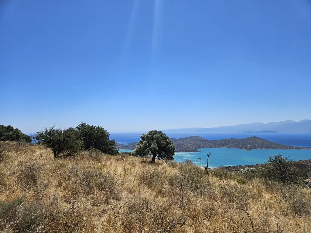 Land Of 4510 M² In Crete