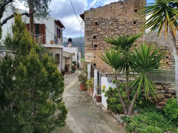 1-bedroom Detached House In Neapoli, Greece (60 M²)