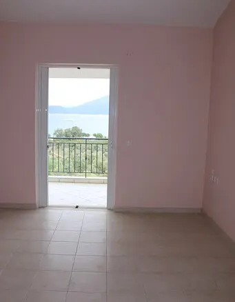 4-bedroom Detached House In Aidipsos, Greece (400 M²)