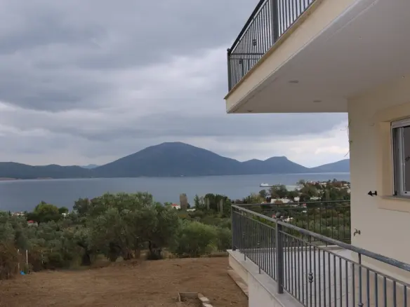 Detached House Of 400 M² In Euboea Island