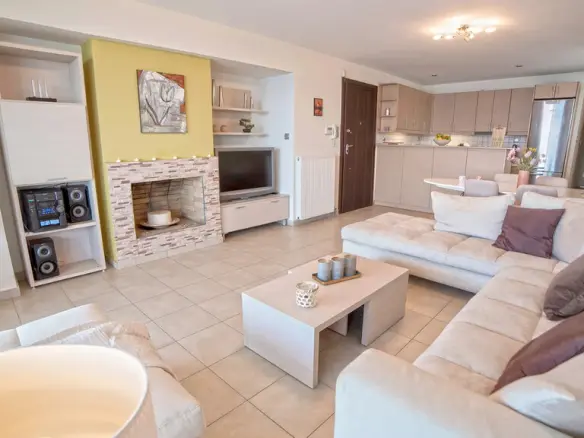 3-bedroom Maisonette In Xilokastro, Greece (105 M²)