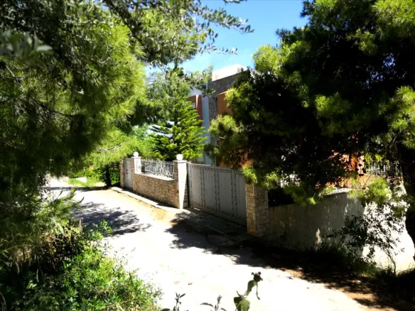 4-bedroom Detached House In Markopoulo, Greece (275 M²)