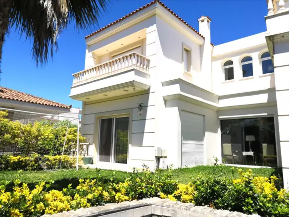 Detached House Of 380 M² In Attica