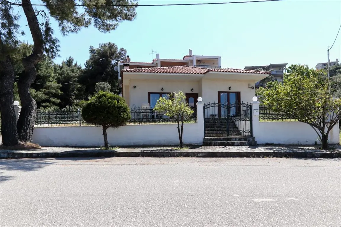 Detached House Of 160 M² In Central Greece
