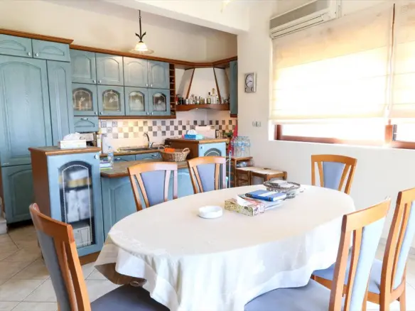 4-bedroom Detached House In Malesina, Greece (160 M²)