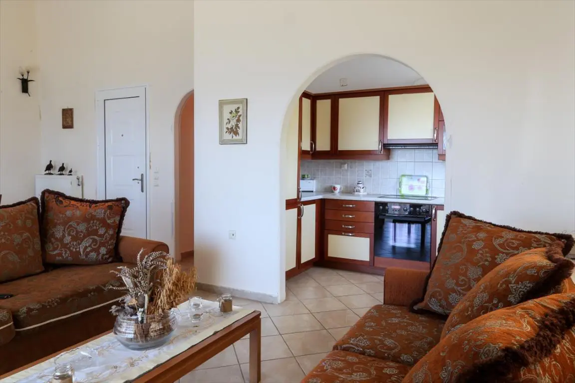 Detached House Of 400 M² In Central Greece