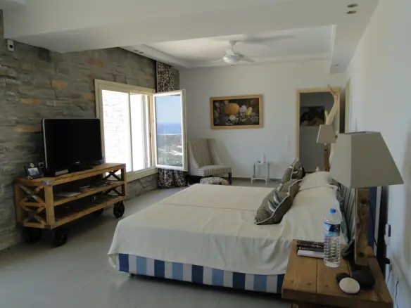 8-bedroom Villa In Greece (1.000 M²)