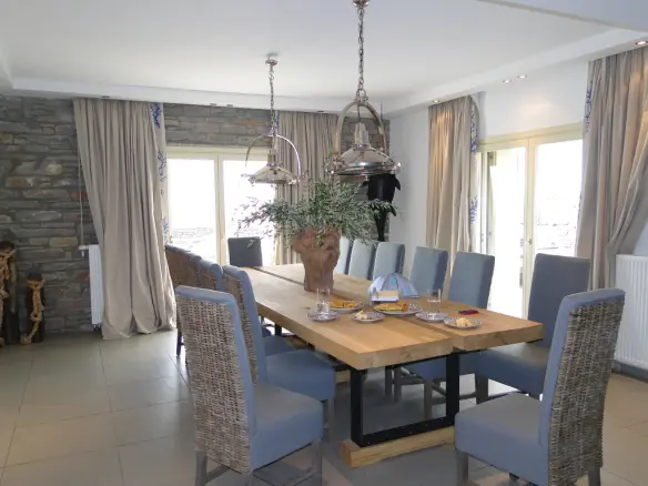 8-bedroom Villa In Greece (1.000 M²)
