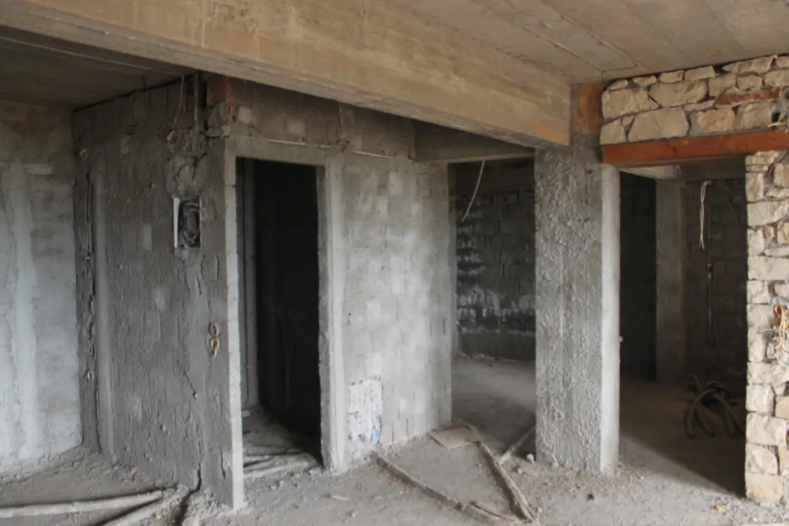 Business Of 403 M² In Crete