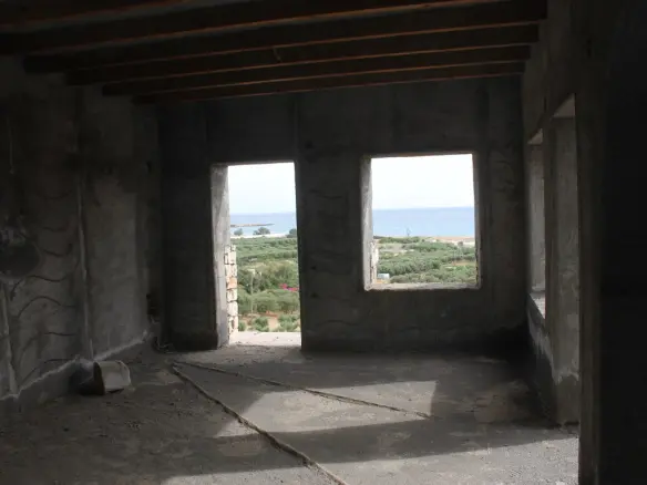 Business In Itanos, Greece (403 M²)