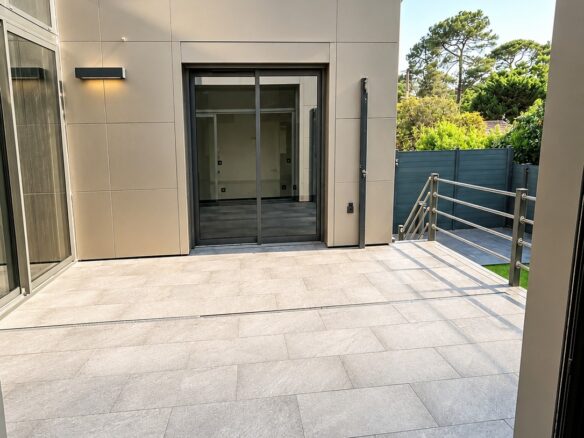 Villa Of 200 M² With Garden And Swimming Pool In Saint-antoine, Arcachon