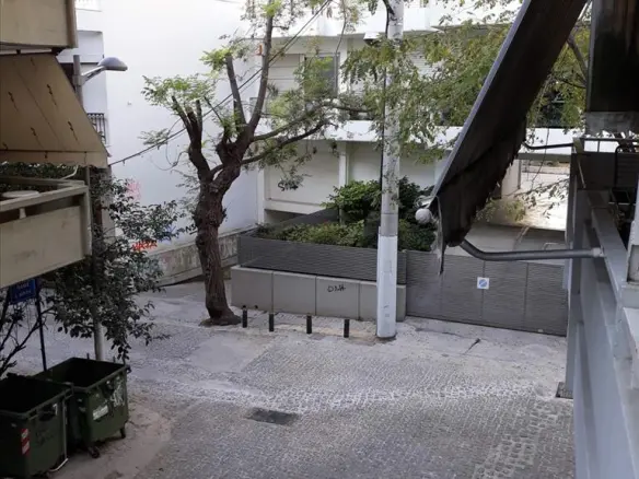 2-bedroom Flat In Marousi, Greece (87 M²)