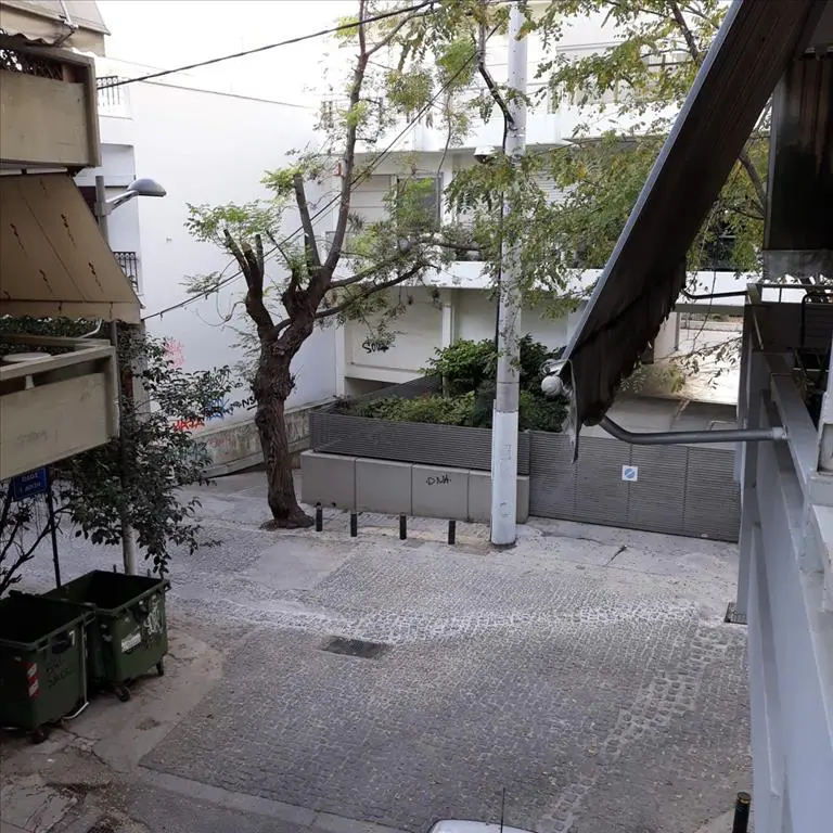 2-bedroom Flat In Marousi, Greece (87 M²)