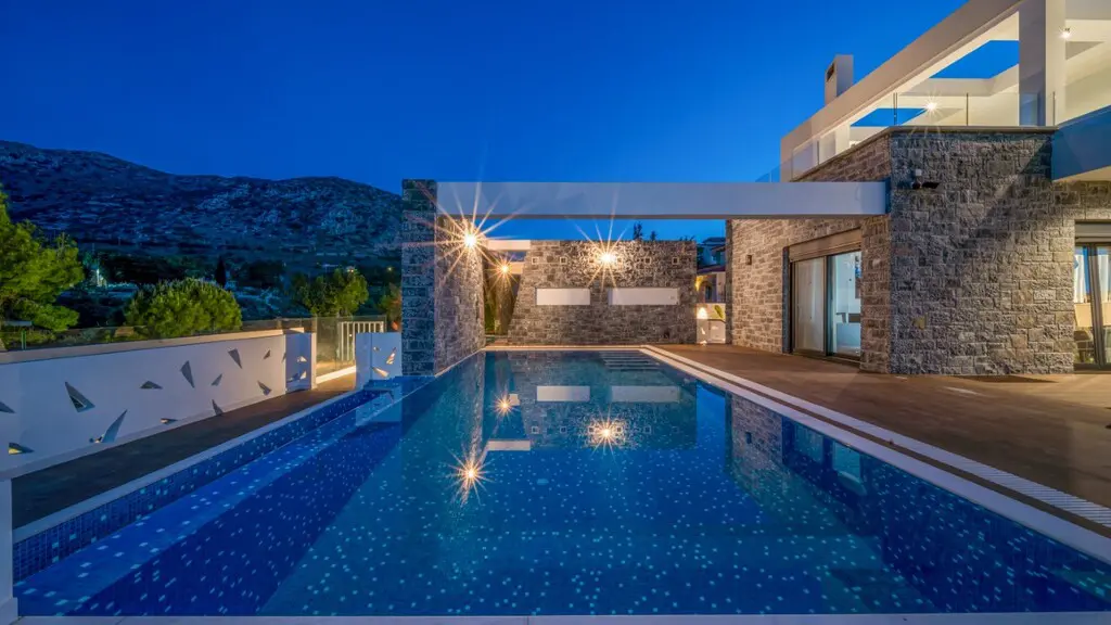 Villa Of 240 M² In Crete