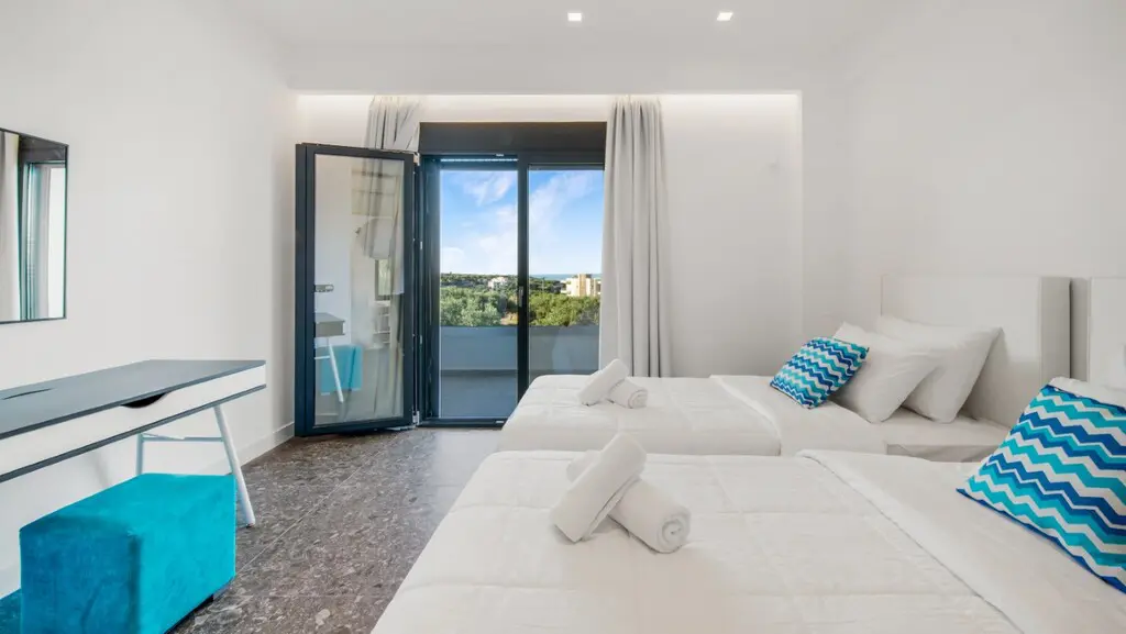 Villa Of 240 M² In Crete