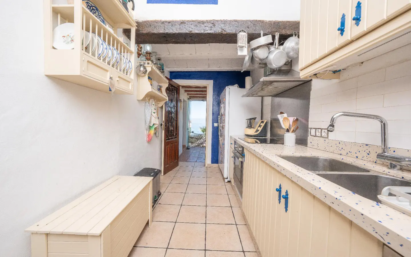 4-bedroom Villa In El Campello, Spain (245 M²)