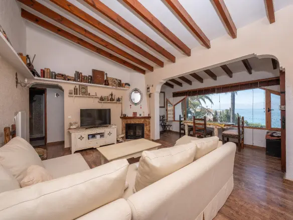 4-bedroom Villa In El Campello, Spain (245 M²)