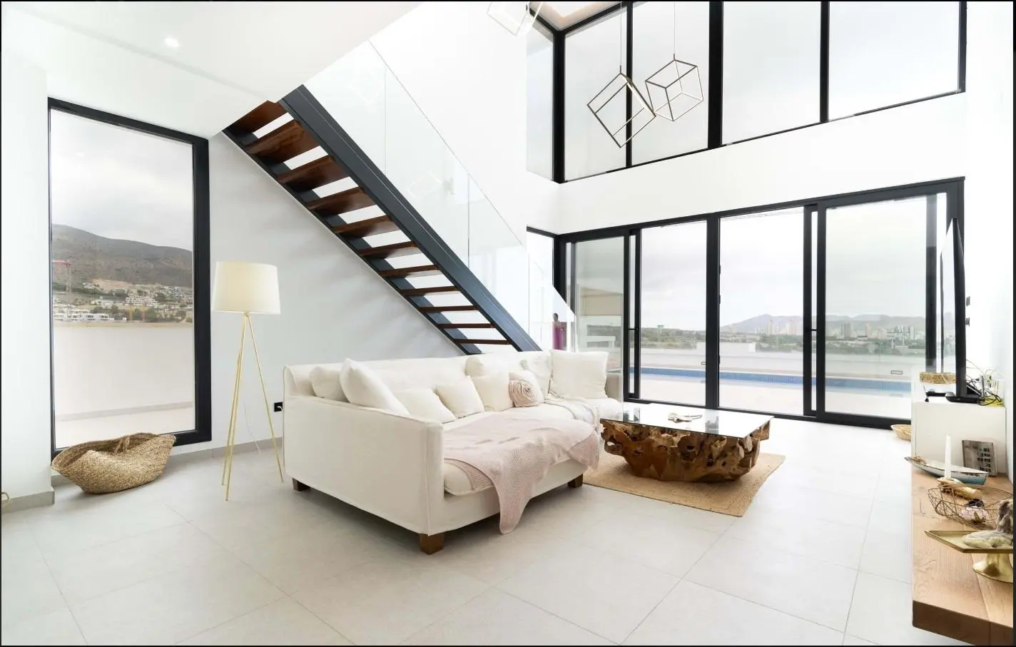Villa Of 250 M² In Finestrat, Spain