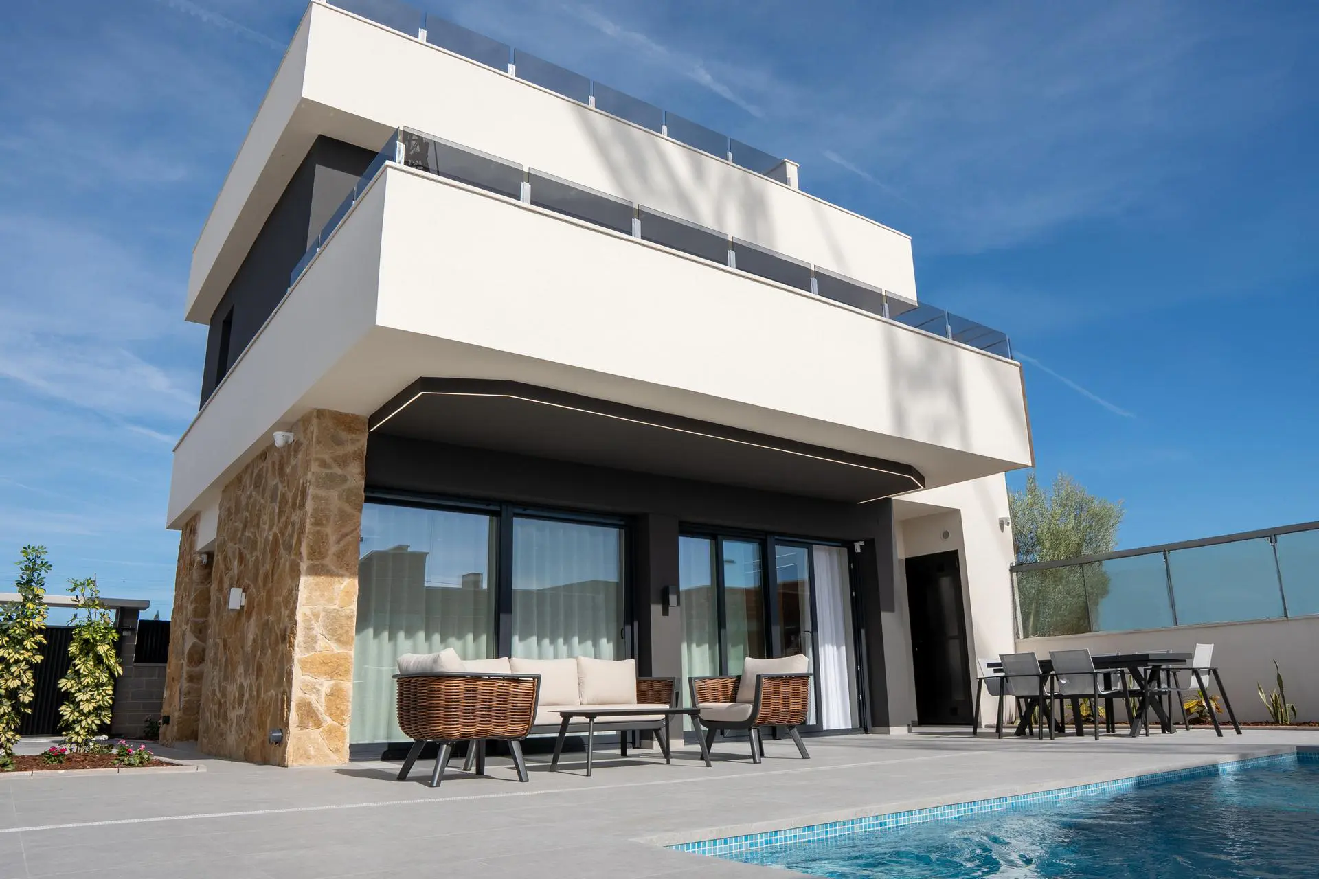 Villa Of 198 M² In Rojales, Spain