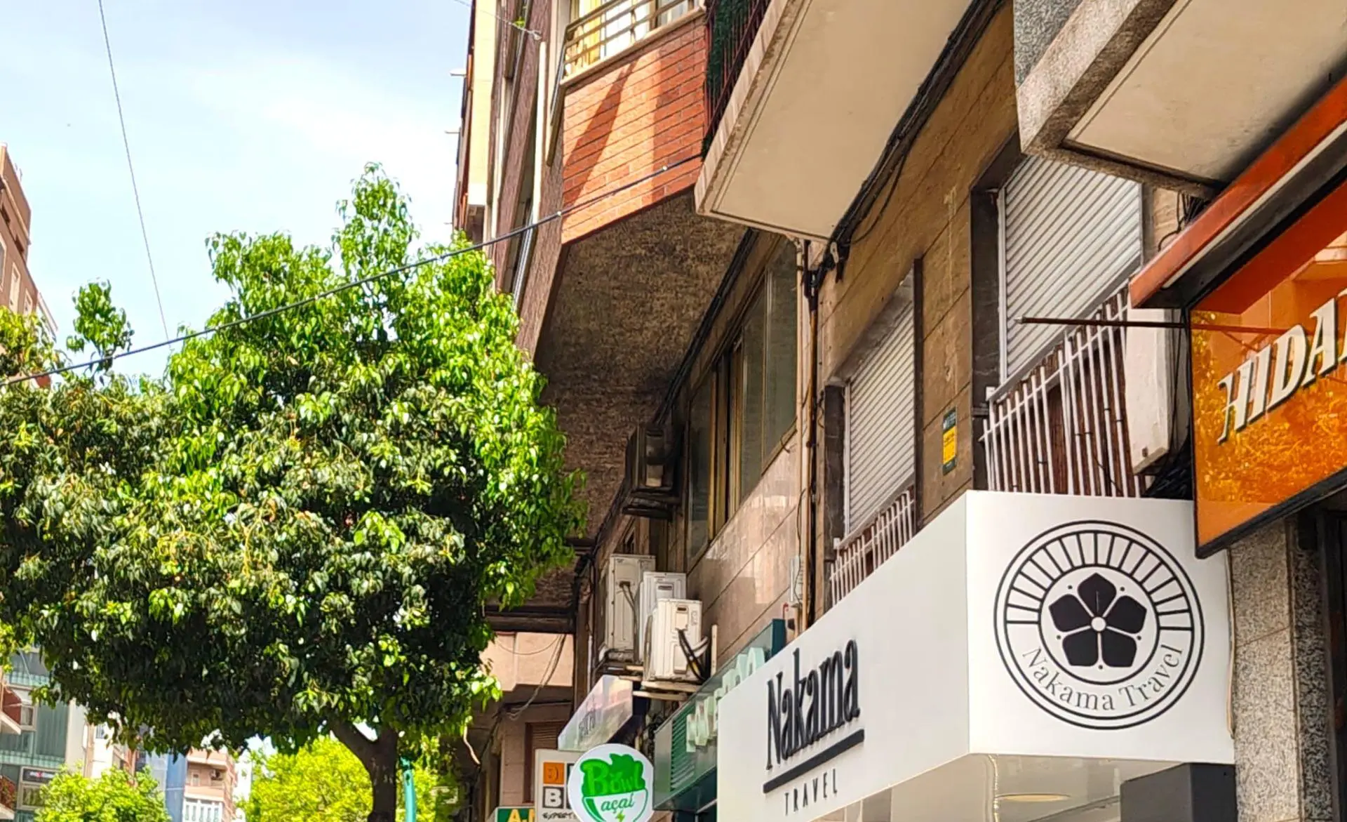 Commercial Unit Of 108 M² In Elche, Spain