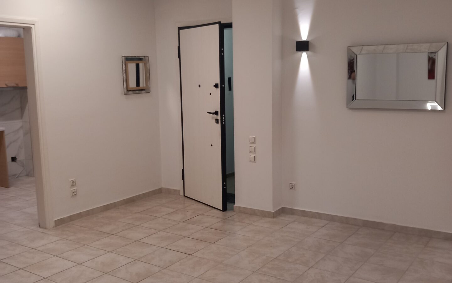 Apartment 71 M² With City View In Patras, Greece
