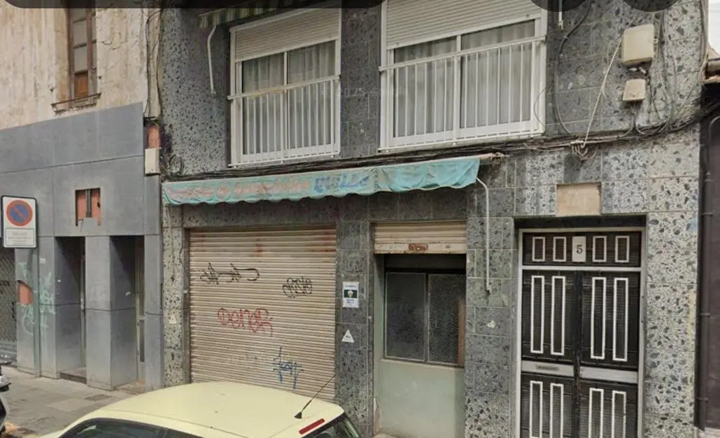 Commercial Unit Of 54 M² In Elche, Spain