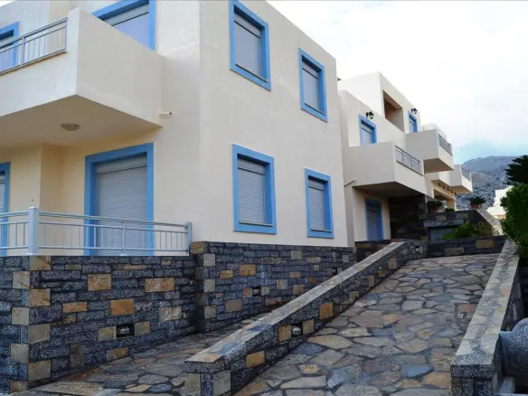 Hotel In Elounda, Greece (1.100 M²)