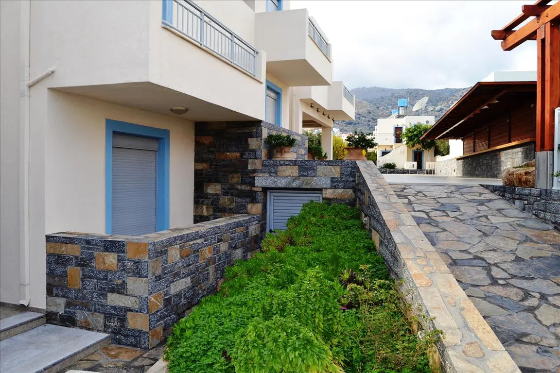Hotel Of 1100 M² In Crete