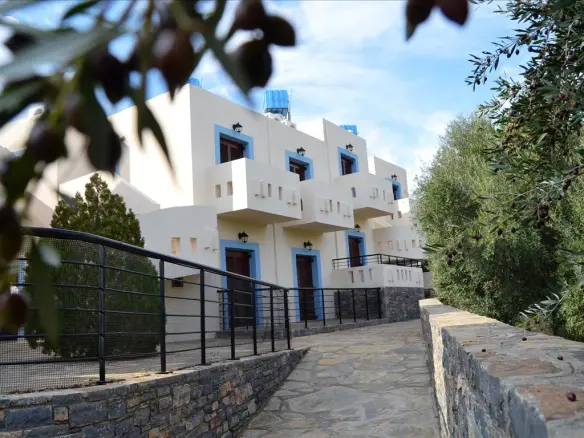 Hotel Of 1100 M² In Crete