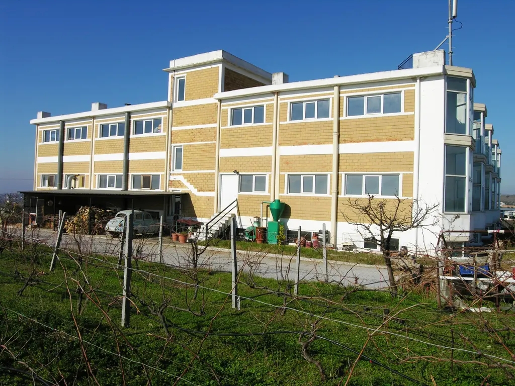 Commercial Property Of 3000 M² In The Suburbs Of Thessaloniki