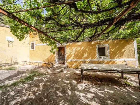 4-bedroom Country House In Moratalla, Spain (266 M²)