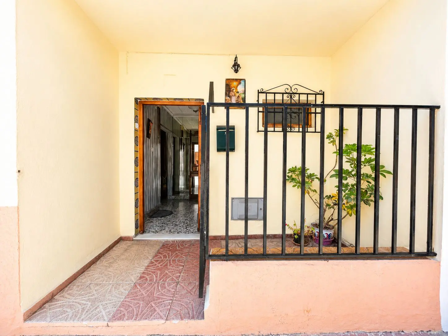 Town House Of 205 M² In Teulada, Spain