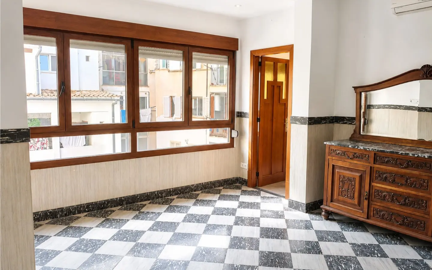 5-bedroom Apartment In Palma De Mallorca, Spain (240 M²)